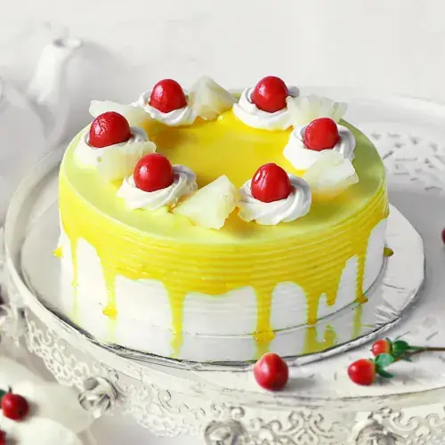 Pineapple Cake with Cherry Toppings (Half Kg)